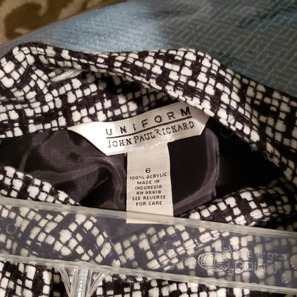 Designer skirt made in indonesia - Picture 3 of 4